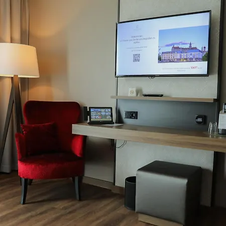 Karls Hotel 4*