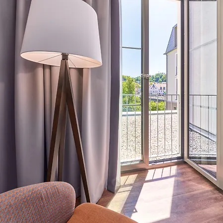 Otel Karls 4*